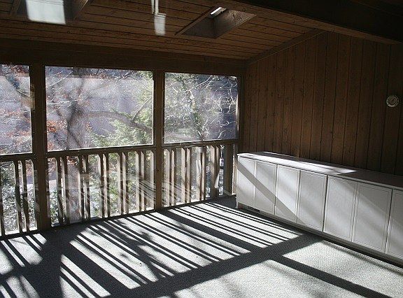 5th image of 304 Spanish Oak Ln
