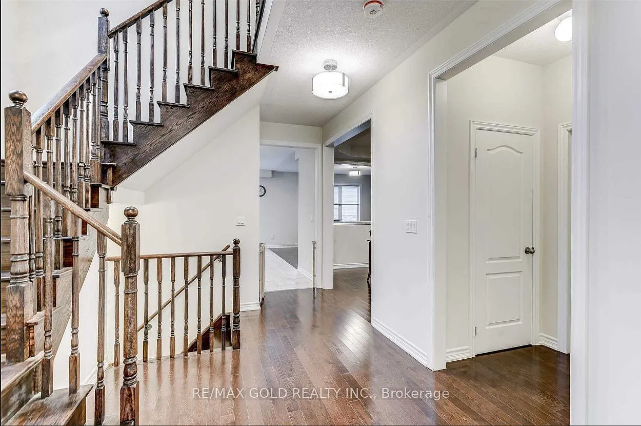 4 bed, $3,300 — Photo 4