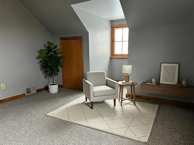 1127 Hoffman Ave — Photo 14