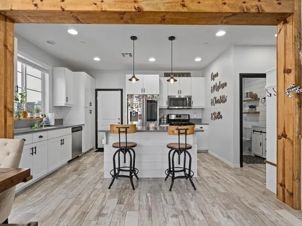 1330 Santa Victoria Rd, Chula Vista, CA 91913