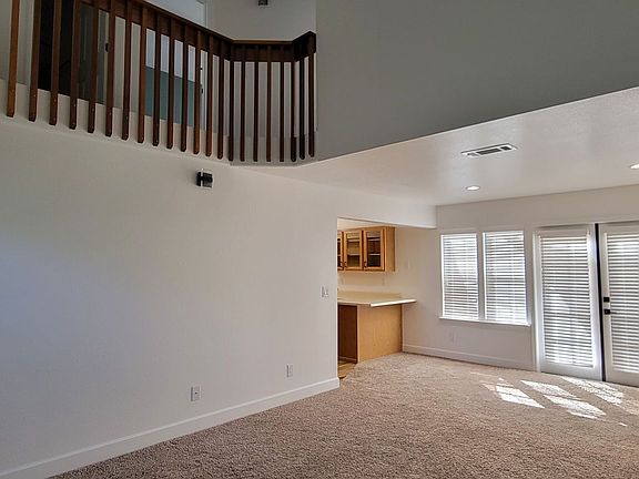 3rd image of 826 Cally Ct #B