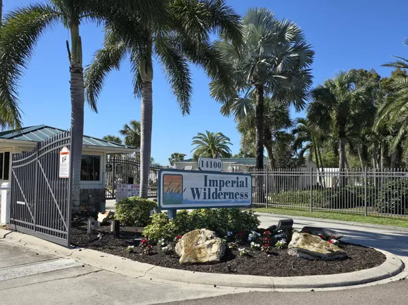 525 Cheetah Dr #525, Naples, FL 34114