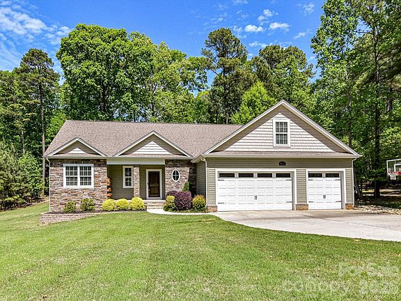 4th image of 488 McKendree Rd