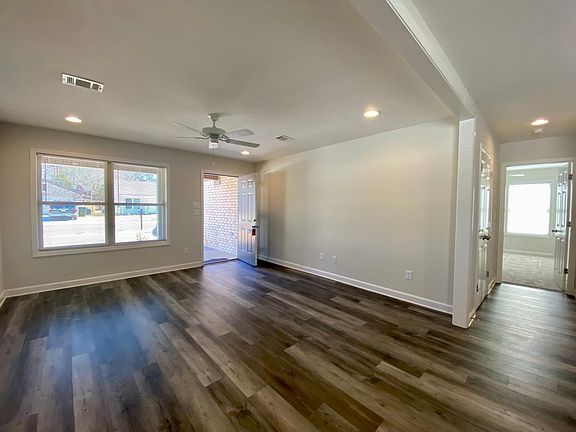 2nd image of 7220 60th Ave E