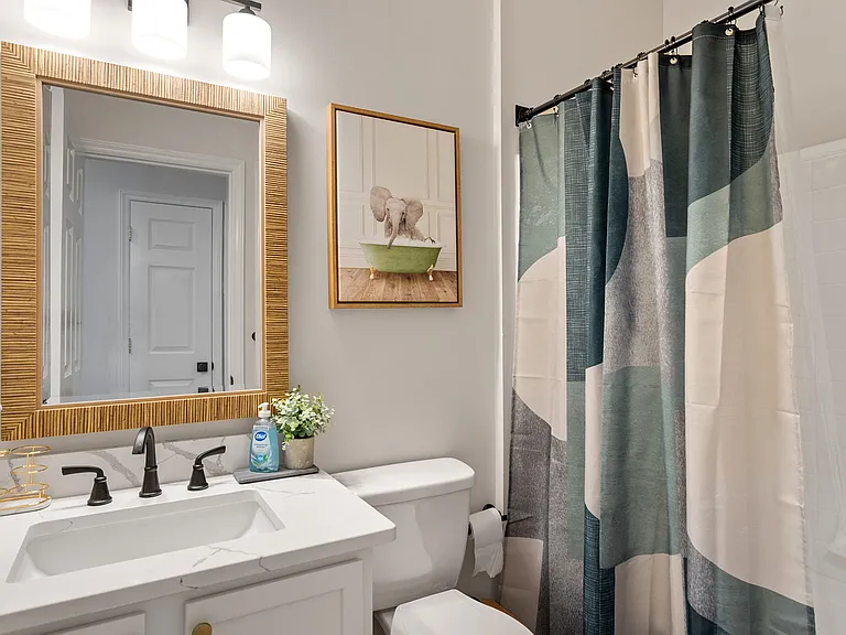 6001 Winterpointe Ln #102 — Photo 34