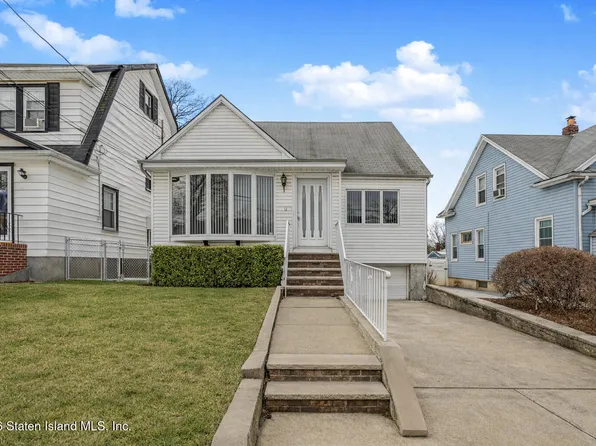 678 Bement Ave, Staten Island, NY 10310