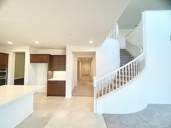 5th image of 3102 E Silver Sky Dr