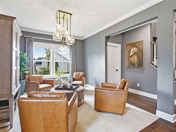 5th image of 358 Juniper Way