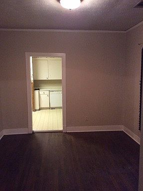4th image of 158 W Leavell Woods Dr