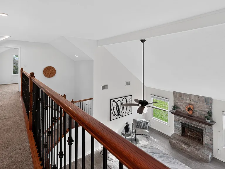 417 W Hillary Cir — Photo 46