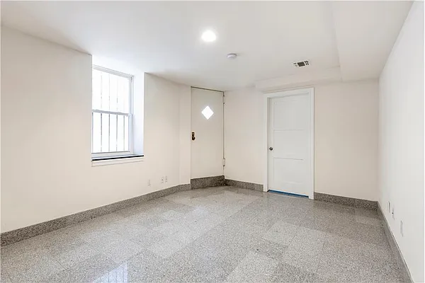 Rented by D'Andrea Craig Realty | media 9