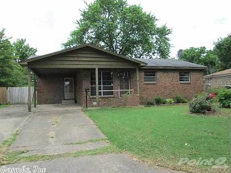 1st image of 401 Meadow Park Dr