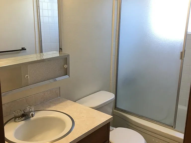Greenwood Apartments — Photo 12