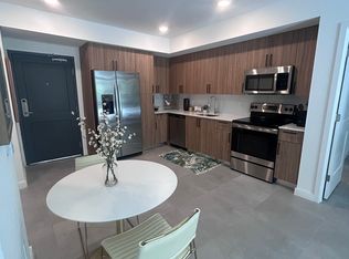 129 NE 2nd Ave #B1, Dania, FL 33004