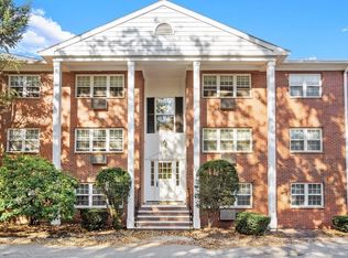 2 Old Colony Ln APT 3, Arlington, MA 02476