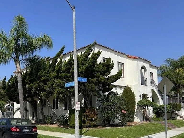 1053-1059 Mira Mar Ave #3751-3753 — Photo 12