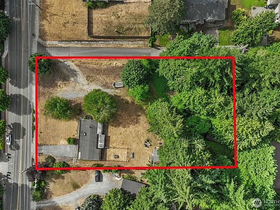 2nd image of 1215 244th Avenue NE