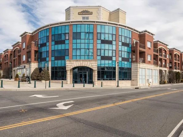 130 Post Avenue #326, Westbury, NY 11590
