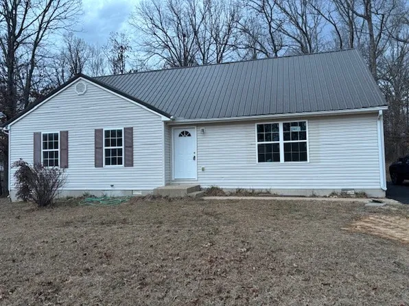 9090 Redbud Ln, Nunnelly, TN 37137