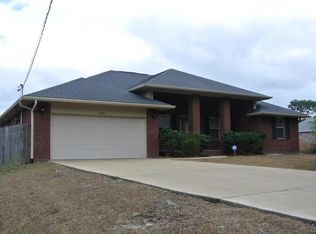 1860 Cardinal Ln, Navarre, FL 32566