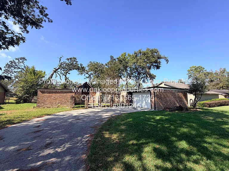 1607 Chestnut Ridge Rd — Photo 3