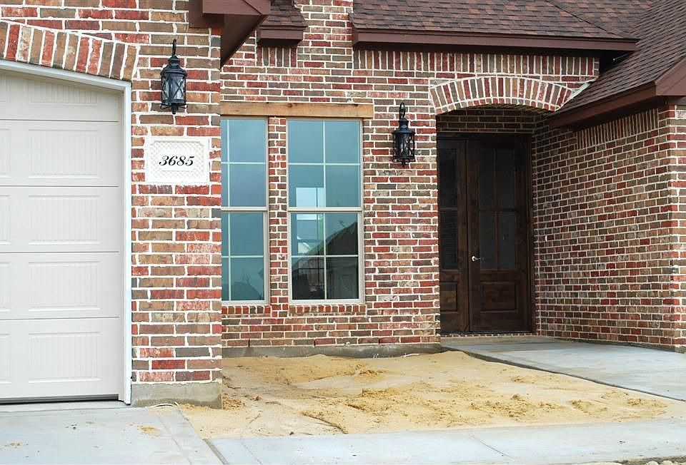 1st image of 3685 Canyon Ln