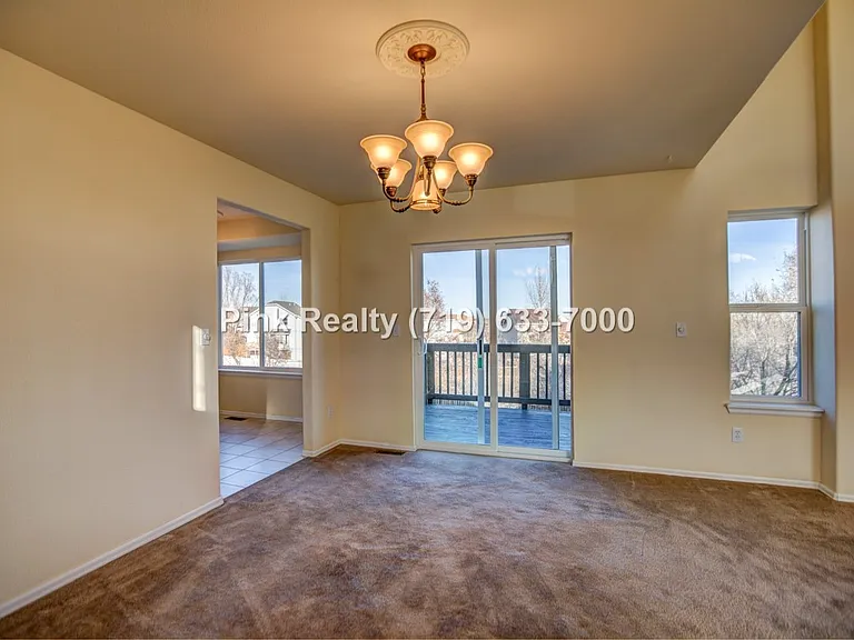 985 Ridgebury Pl — Photo 10