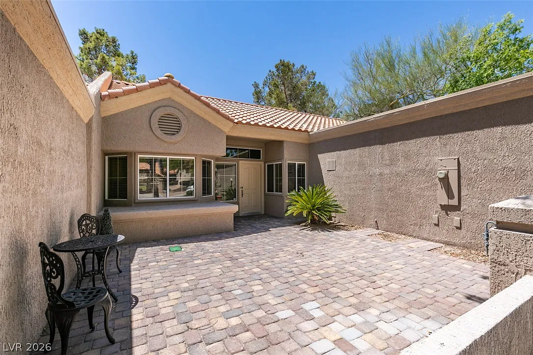 2 bed, 2.0 bath, 1359 sqft, $2,150 — Photo 3