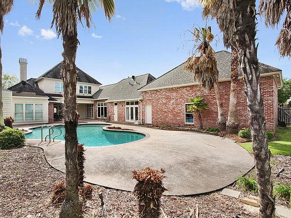 5th image of 324 Beaullieu Dr