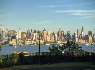 128 57th St, West New York, NJ 07093