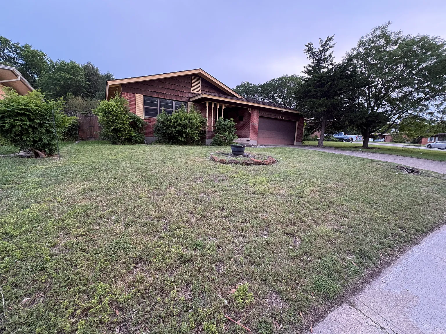 3 bed, 1451 sqft, $2,400 — Photo 3