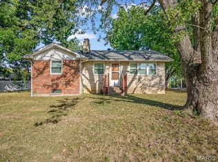 410 S 3rd St, Coulterville, IL 62237