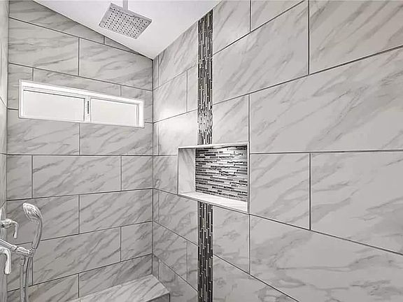 5th image of 3601 Vanguard Ave