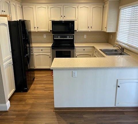 5th image of 8153 N Cedar Ave APT 217
