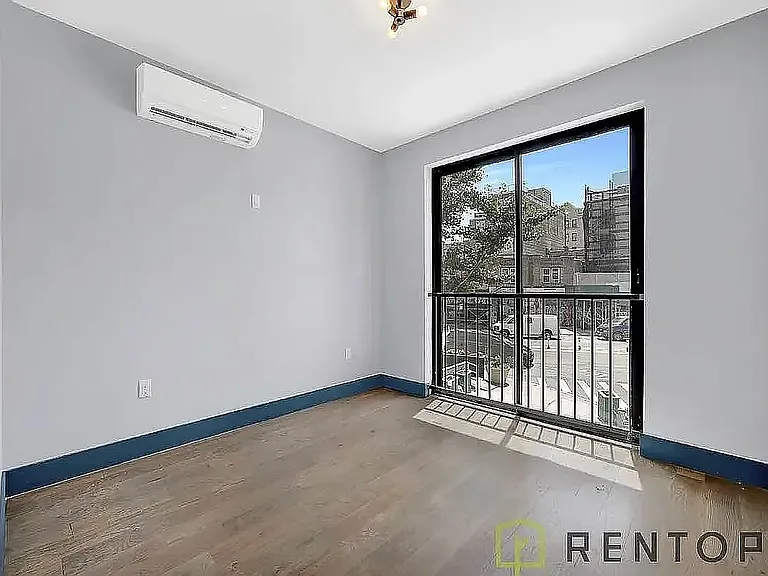 475 Grand St #3C — Photo 6