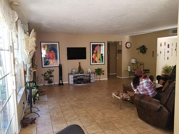 5th image of 2598 N Parkdale Ave