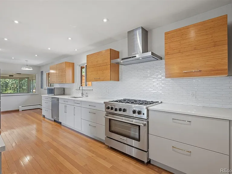 5701 W 49th Ave — Photo 14