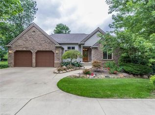 13213 Darrow Rd, Vermilion, OH 44089