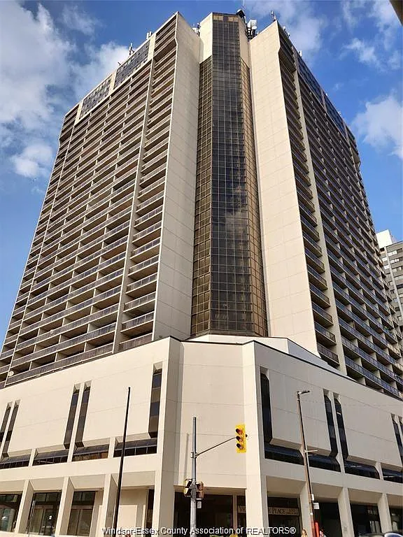 1 bed, 1.0 bath, 522 sqft, $1,575 — Photo 1