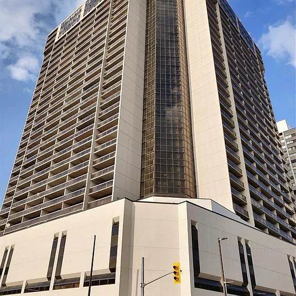 150 Park St W #2014 — Photo 1