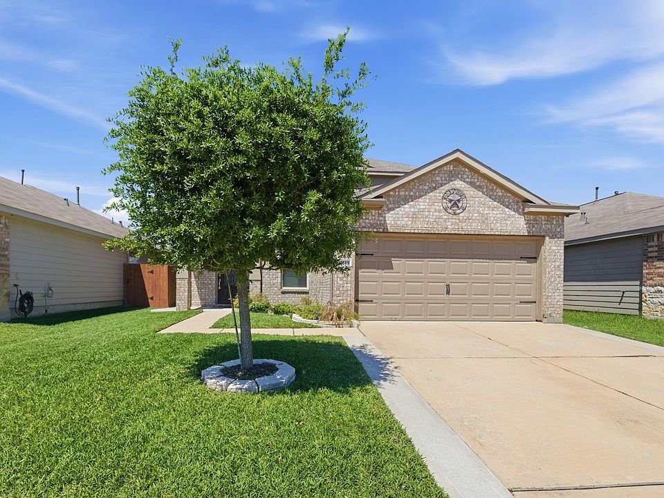 1st image of 16519 Twinwalker Dr