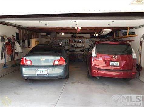GARAGE1.JPG