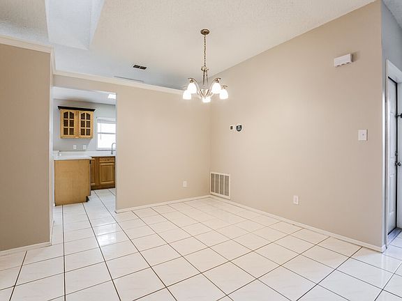 5th image of 1926 Shannon Ln