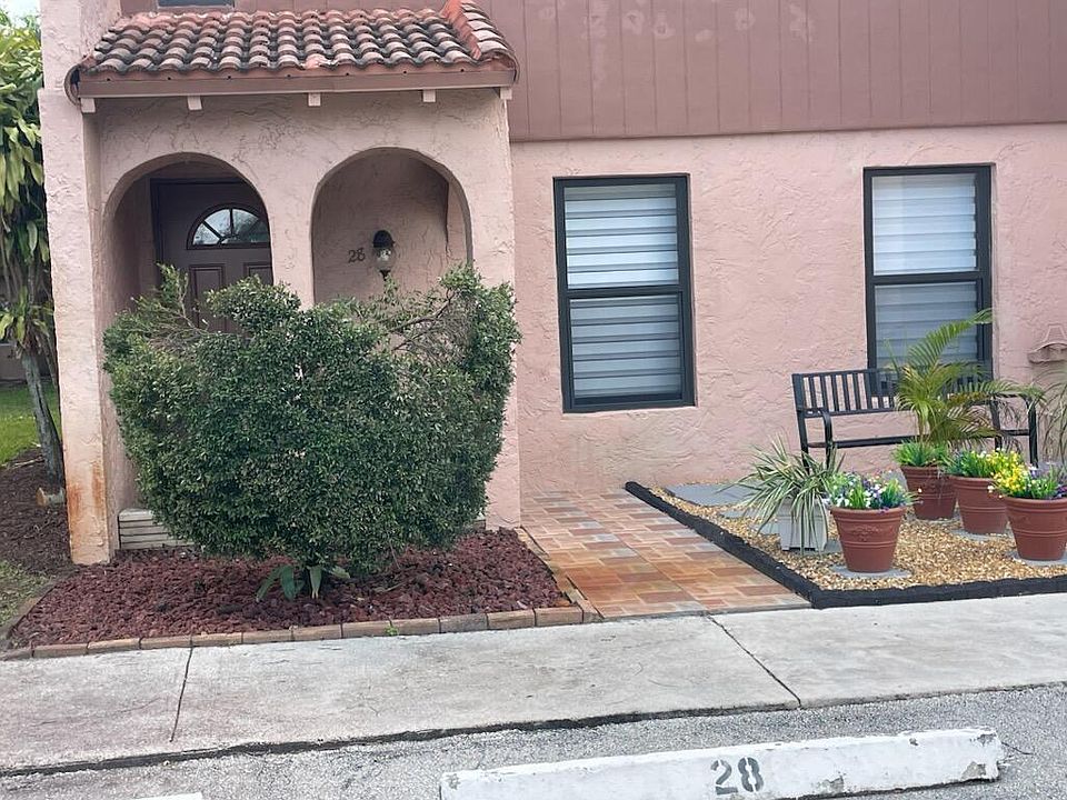 1st image of 28 Madrid Lane