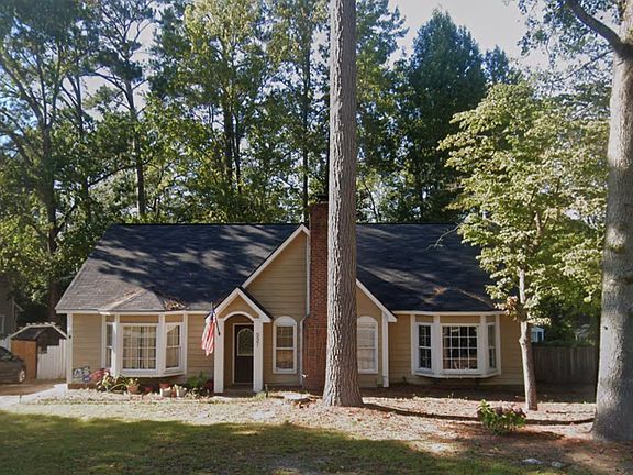 2nd image of 537 Trader Mill Rd