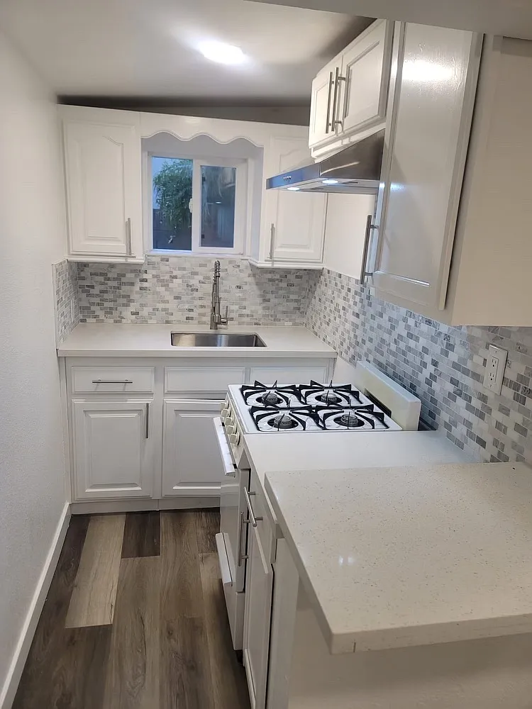 Studio, 950 sqft, $1,650 — Photo 1