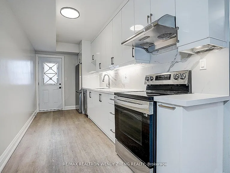 175 Grace St #1-3 — Photo 31