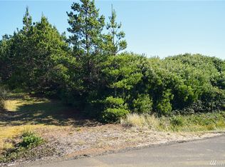 576 Sand Dune Ave SW, Ocean Shores, WA 98569