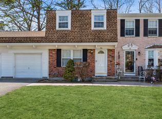 1 Harrison Cmns, Yaphank, NY 11980