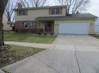 2605 Elmwood Ct, Appleton, WI 54911